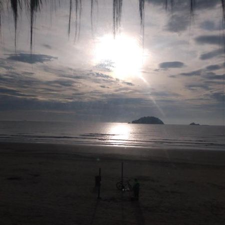 Suites Pe Na Areia Peruíbe Eksteriør bilde
